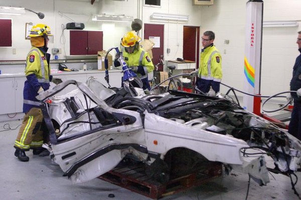 The forensic examination of a Hamilton murder victim's car that was saved from being shredded at a scrap metal yard commenced at the City's Police Station today.